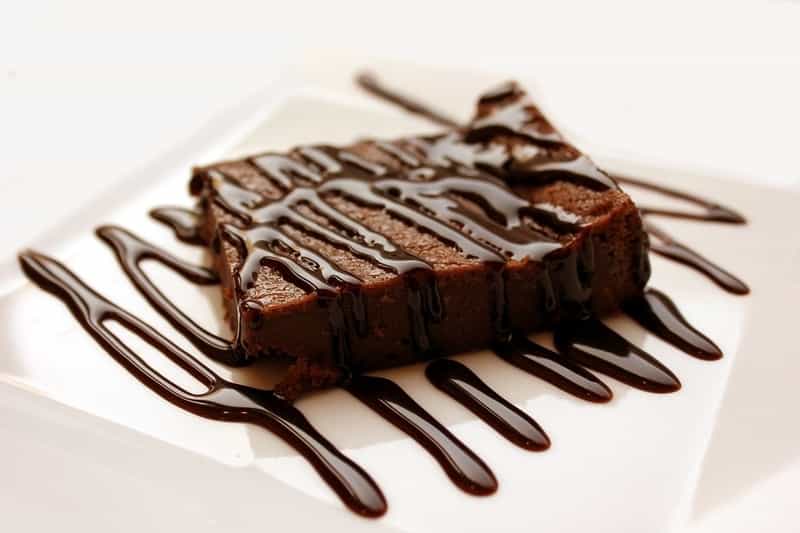 cut brownies